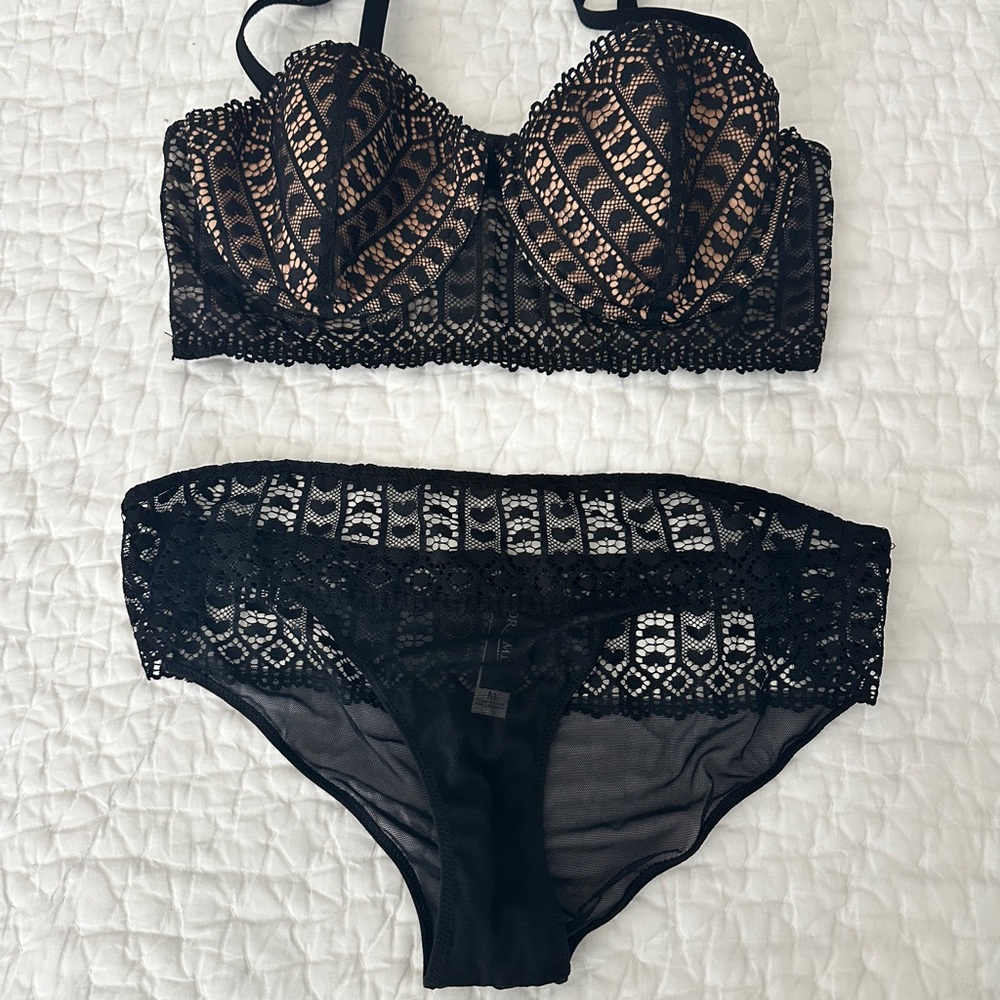 Black Lace Bra and Panty Set